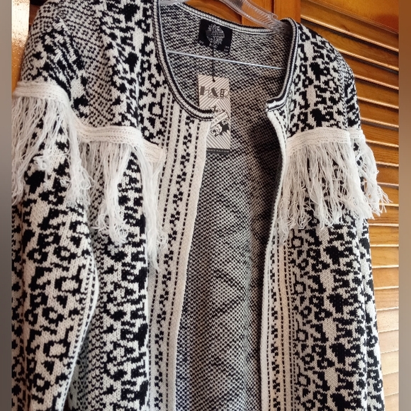 NWT Hearts & Roses Snowy Fair Isle Sweater Jacket Black & White Women's Size 12 - Picture 3 of 16